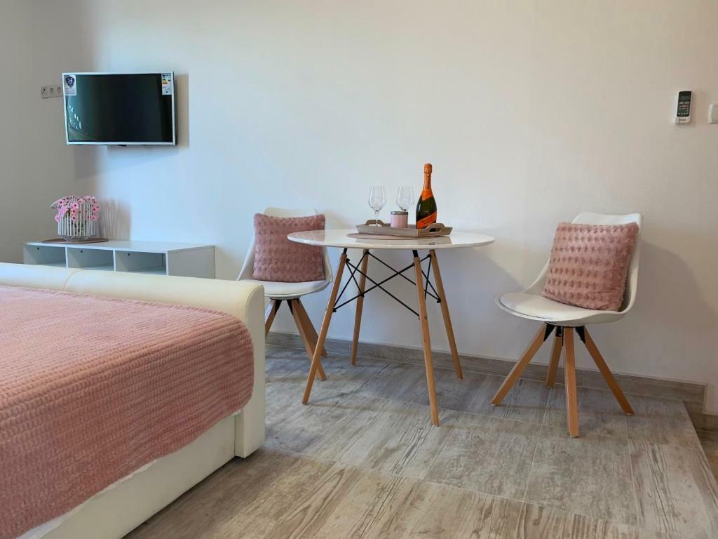 Apartments Blue Lagoon Trogir Exterior photo